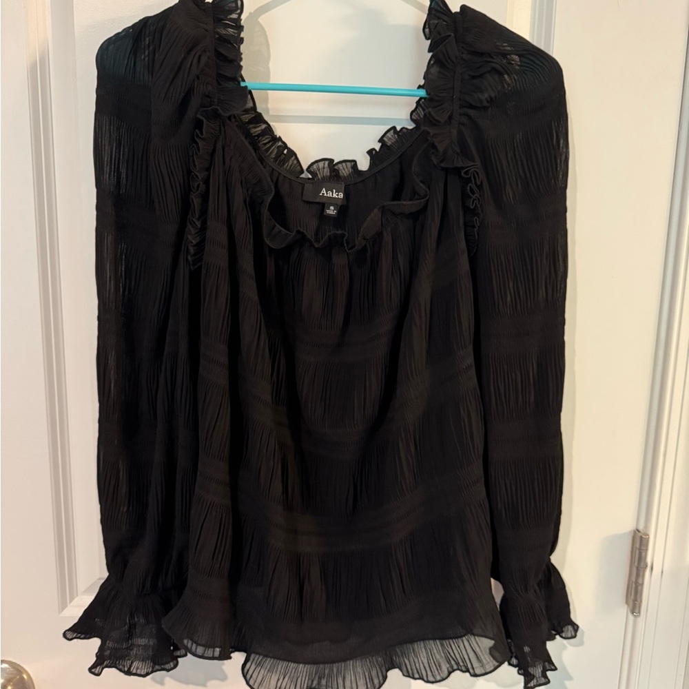 Aakaa Black Ruffled Long Sleeve Blouse